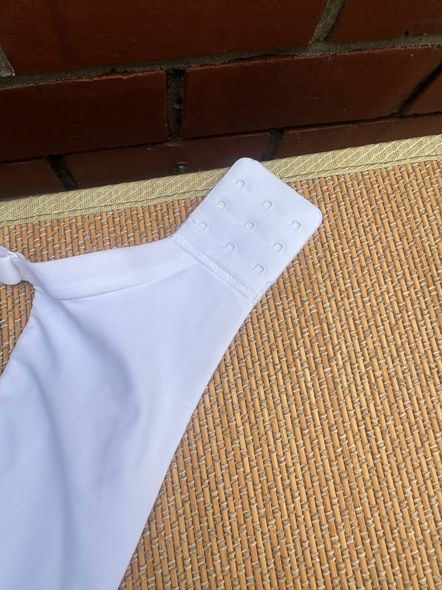 DE White Smooth Buttery Soft Tshirt Plus Size Bra Singapore