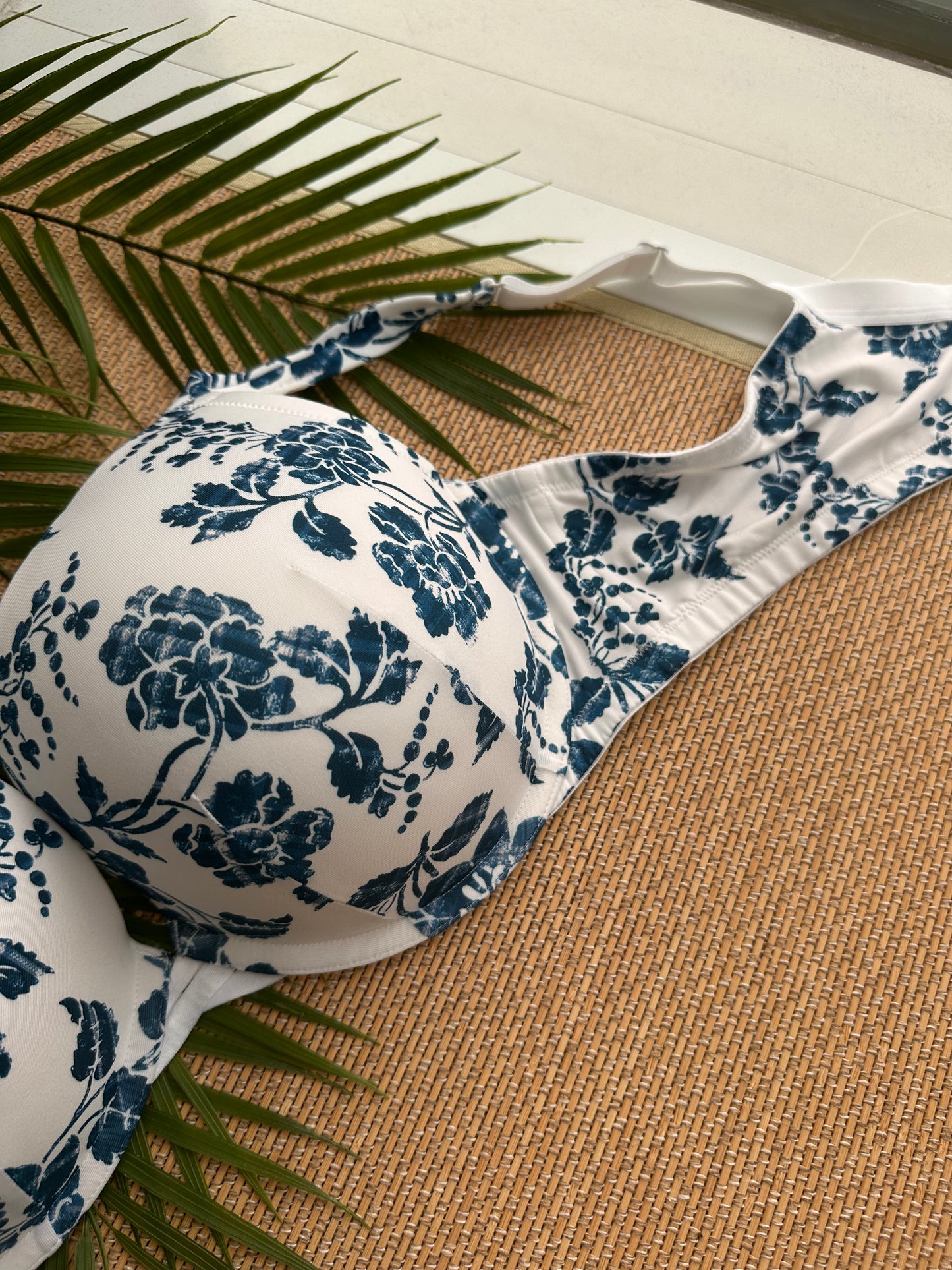 CC Porcelain Plunge Tshirt Bra