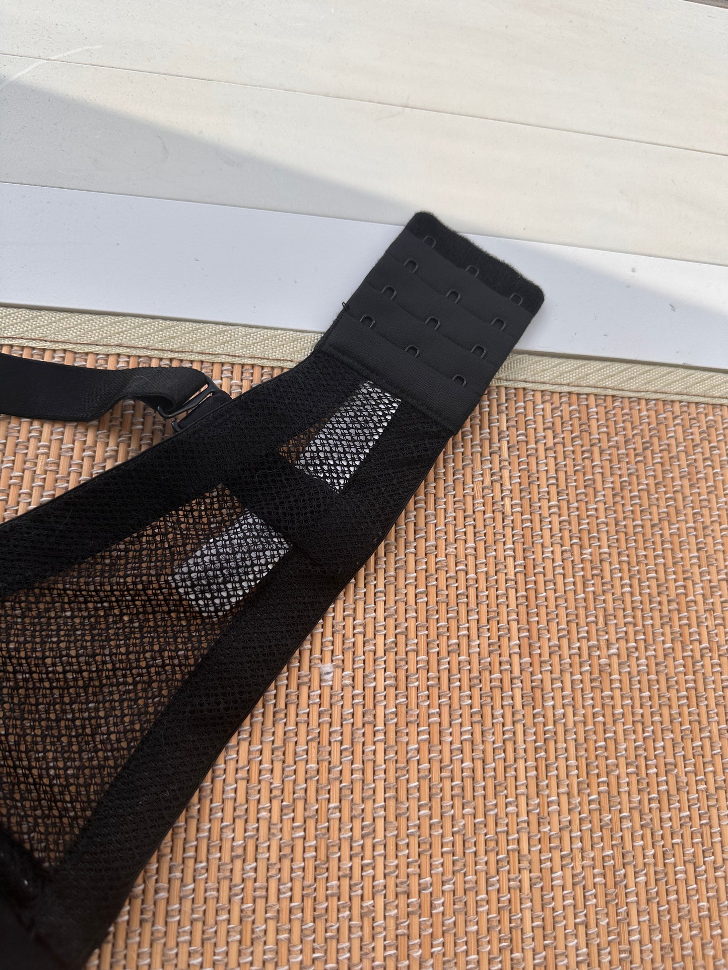 Black Lace Strapless Convertible Plus Size Bra