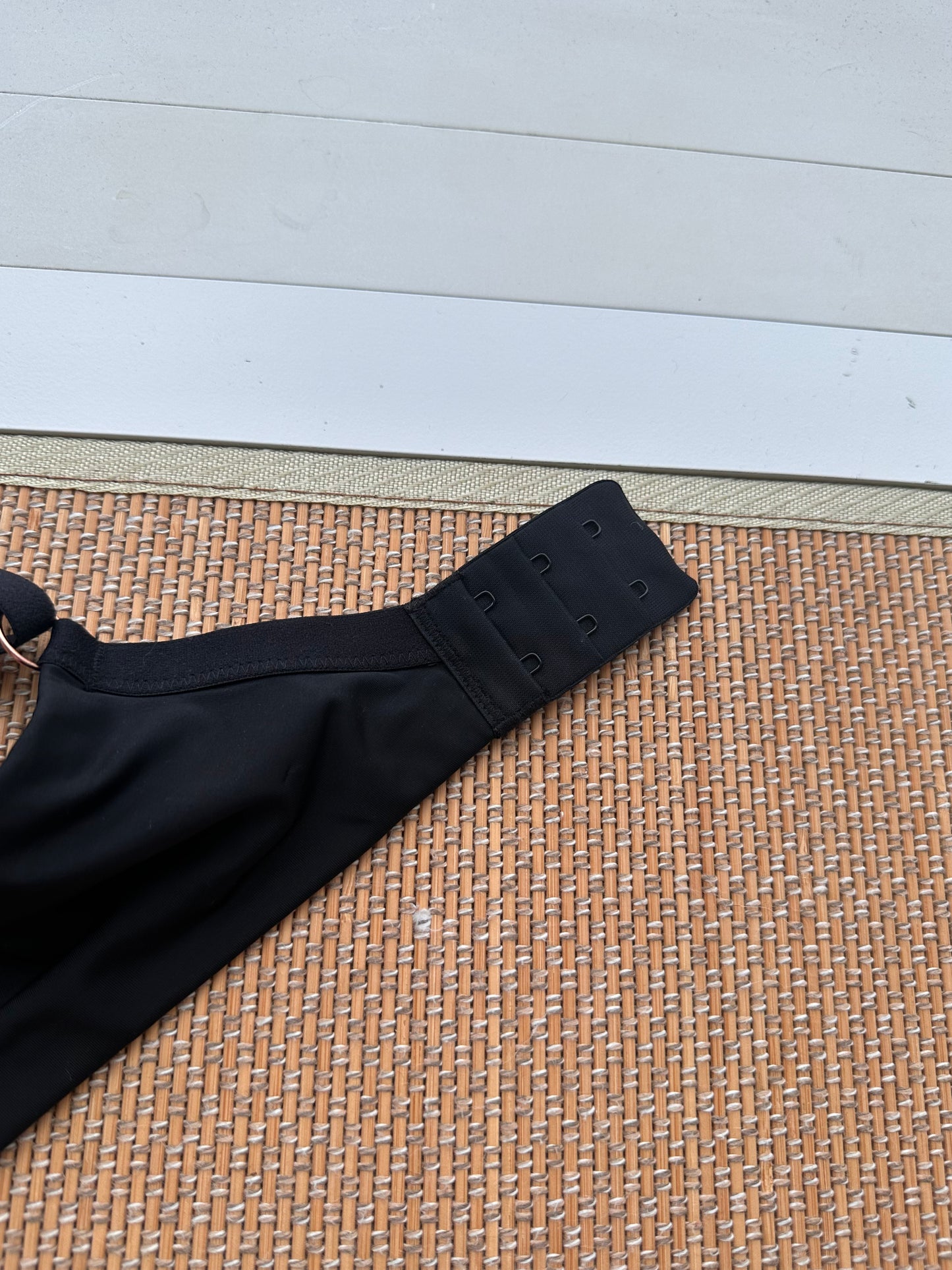 Seamless Black Tshirt Bra