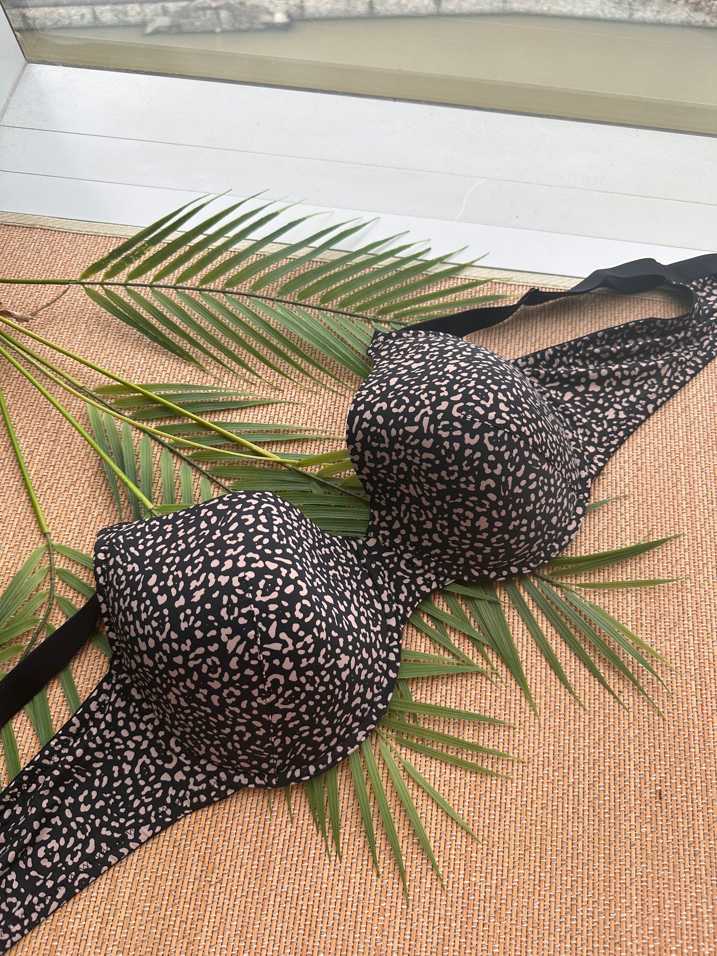 AK Leopard Black Tshirt Plus Size Bra