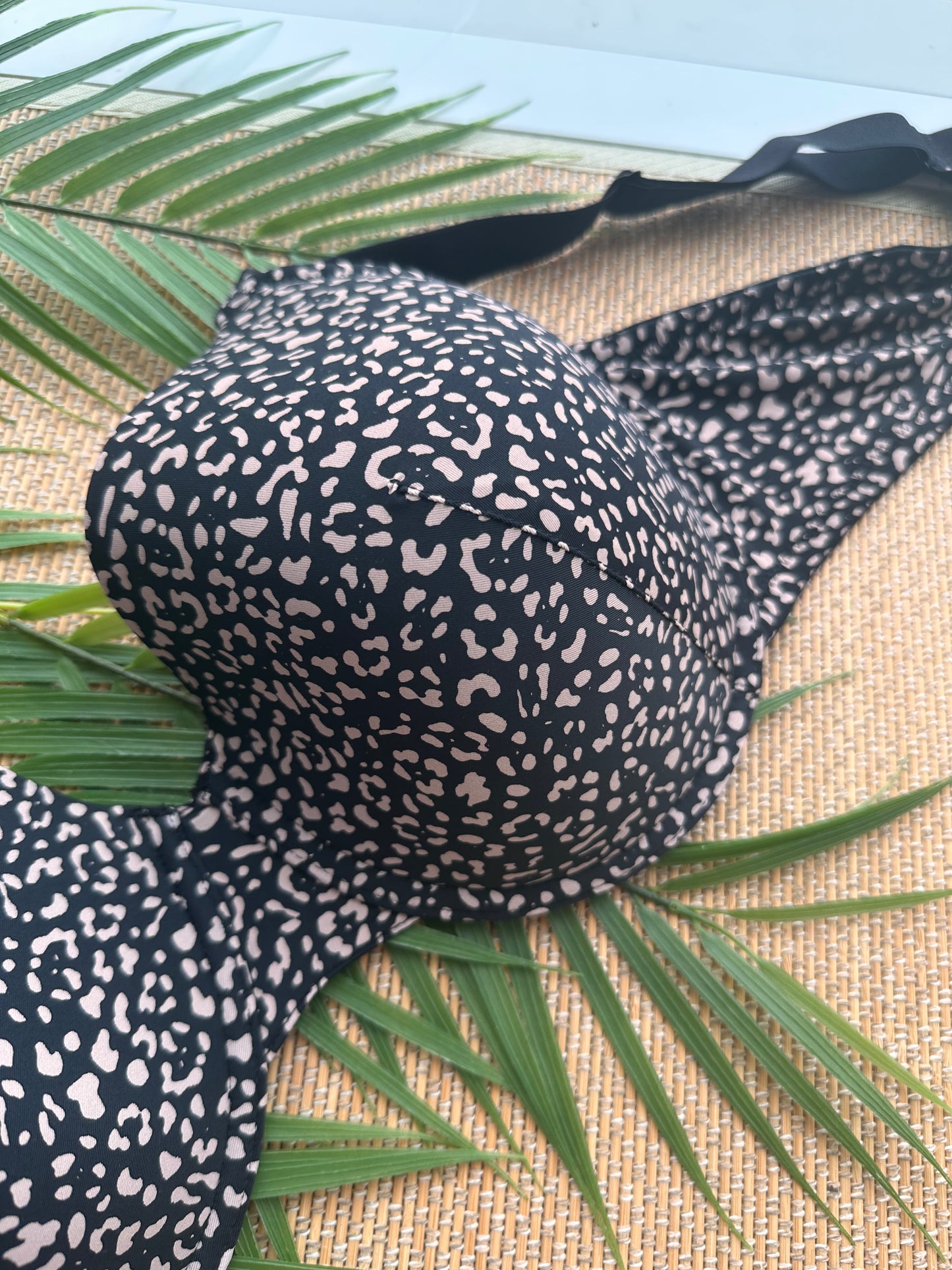 AK Leopard Black Tshirt Plus Size Bra