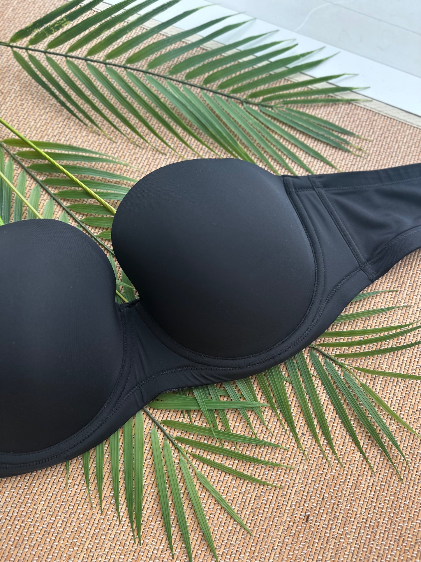 Seamless Full Grip Black Strapless Convertible Plus Size Bra