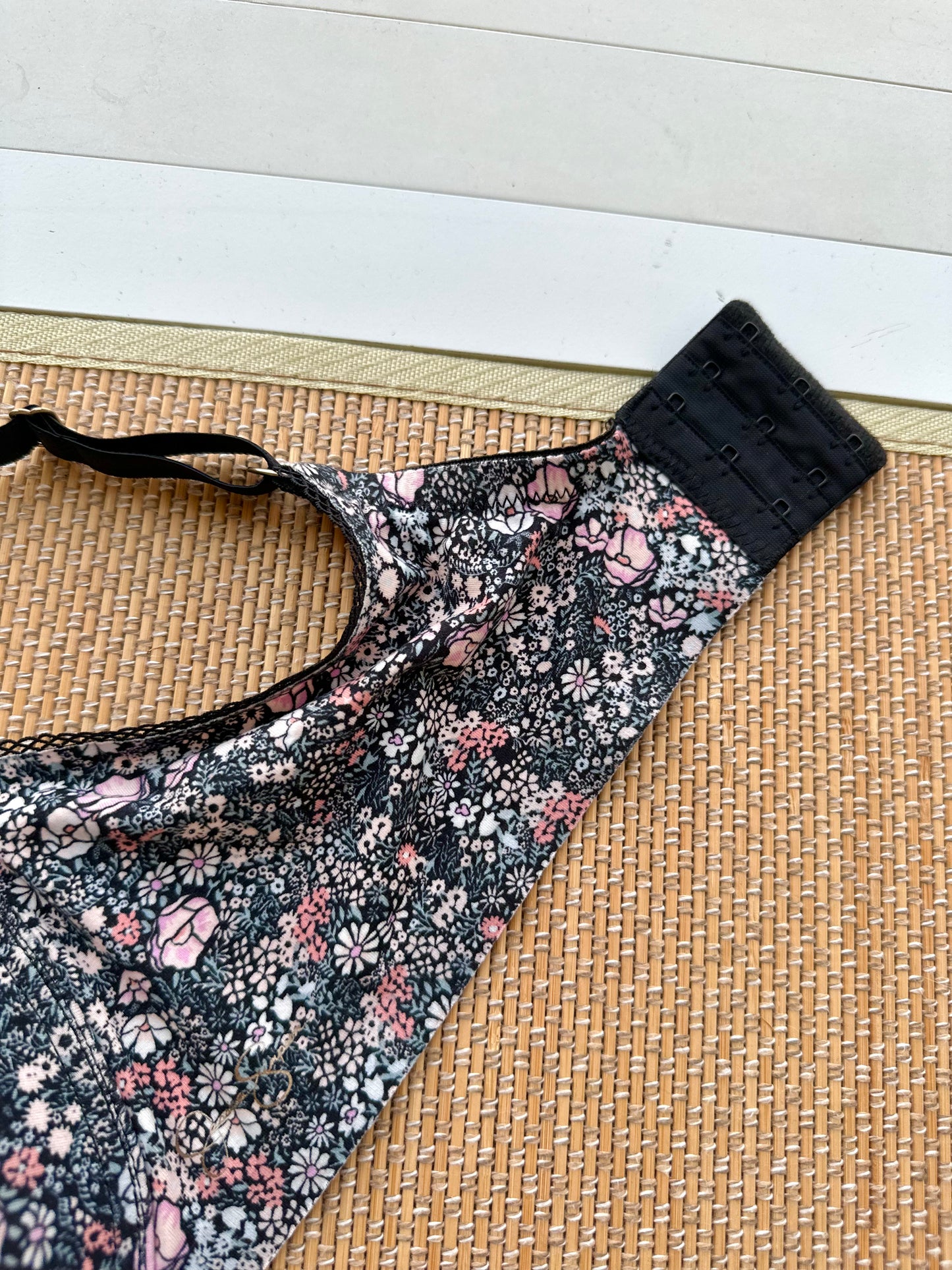 JS Black Floral Print Plus Size Bra