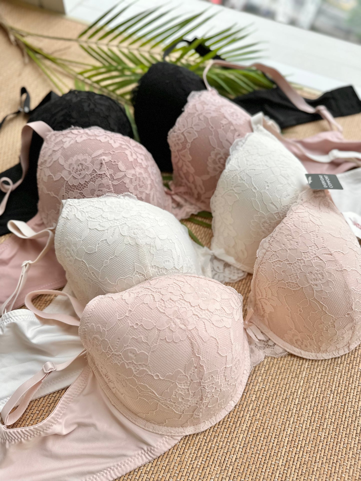 LA Lace Tshirt Bra