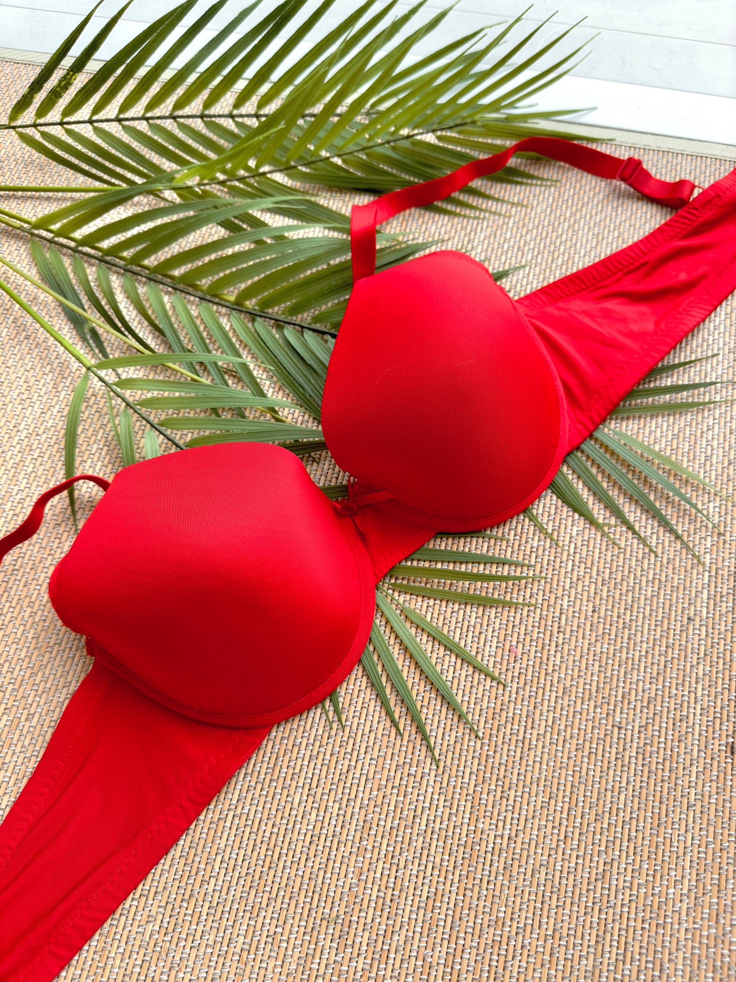 Coco Red Tshirt Bra