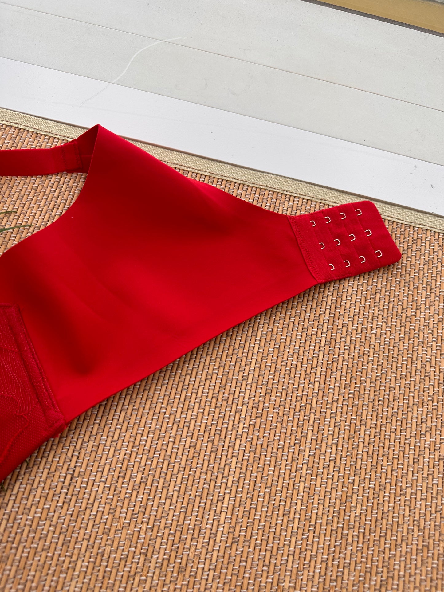 LVER Red Seamless Wireless Plus Size Bra