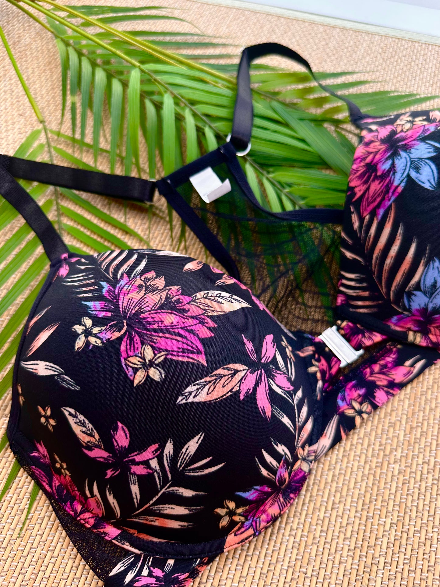 Black Floral Front Clip Plus Size Bra