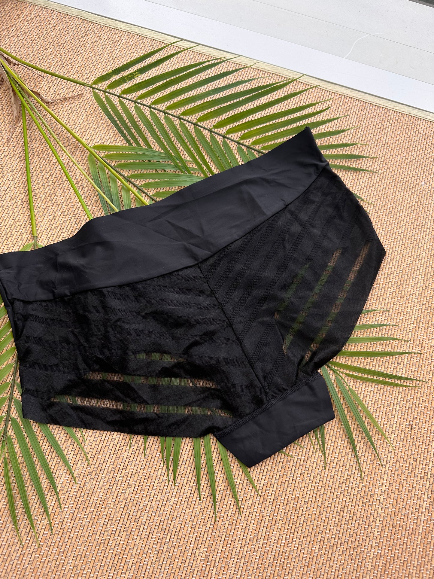 AO Black Seamless Smoothing Plus Size Panty