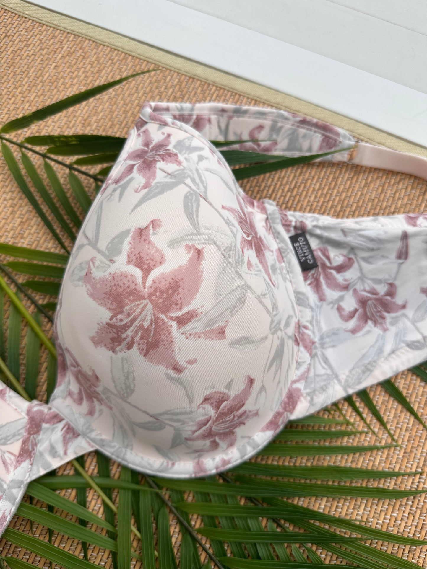 VC Hibiscus Floral Tshirt Plus Size Bra