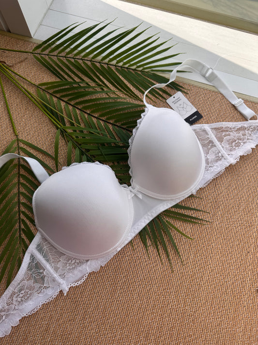 White Smooth Cup Lace Sides Plus Size Bra